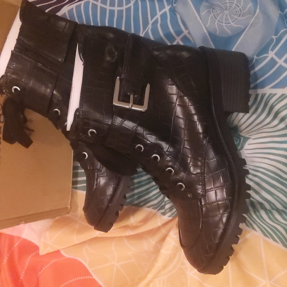 Indigo Rd block heel Eliana Booties - Picture 11 of 11